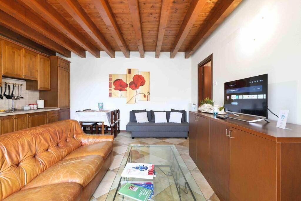 Apartamento Borgo Di Terzo Bifocale In Centro Storico Check In 24H Fast Wi-Fi Bus 500M Exterior foto