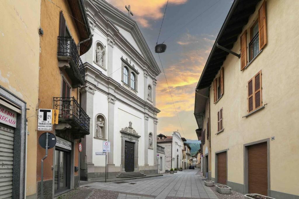Apartamento Borgo Di Terzo Bifocale In Centro Storico Check In 24H Fast Wi-Fi Bus 500M Exterior foto